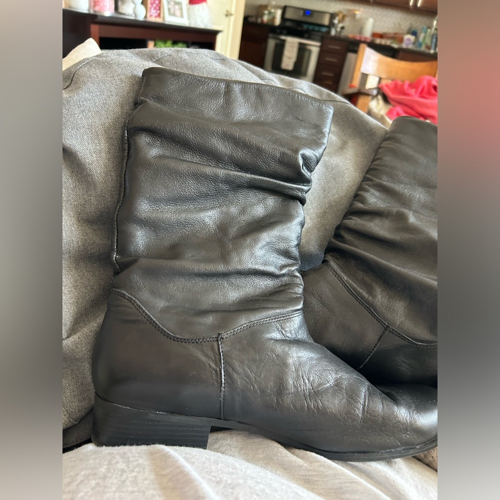 Black boots -9.5 wide